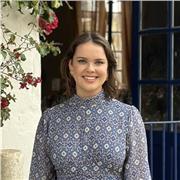 Estudiante de relaciones laborales y recursos humanos, habiendo realizado bachillerato de ciencias sociales, destacando economía